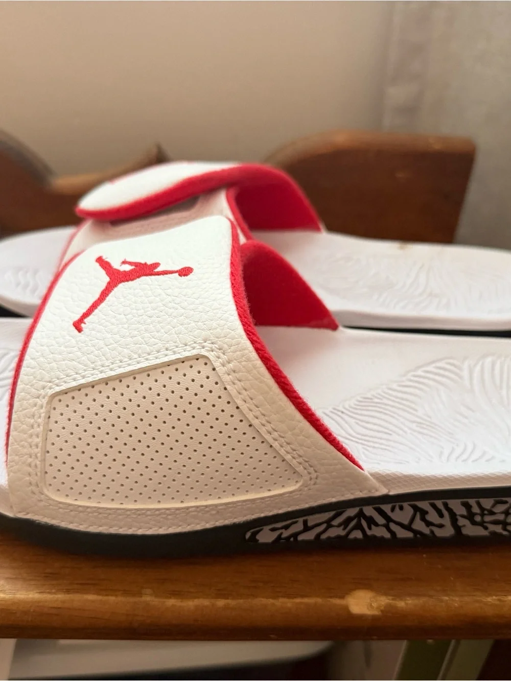 Men’s Jordan 3 Slides- Size 10 - Picture 1 of 5